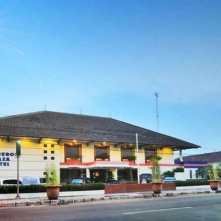 Hotel Cirebon Plaza Exterior foto